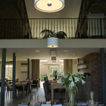 Hotel Huyshoeve 3*