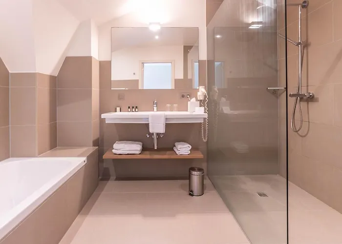 Huyshoeve Szálloda 3*